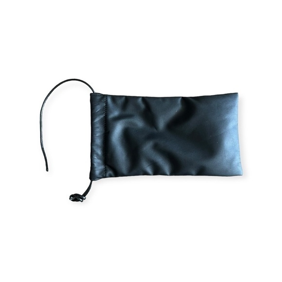 Karl Lagerfeld black soft case - Picture 2 of 4